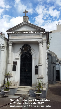 Jose Hernandez sepulcro en Cementerio de Recoleta