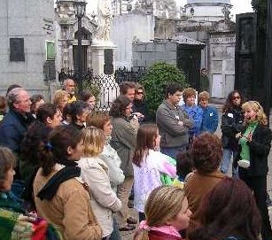 Turistas visitando Recoleta