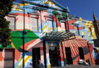 Fachada del Centro Cultural Recoleta