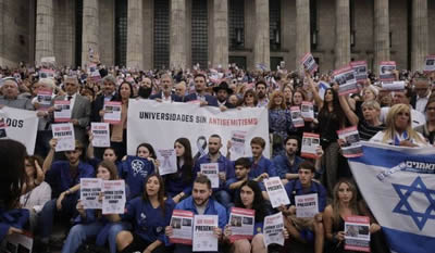 Marcha antisemitismo en Recoleta