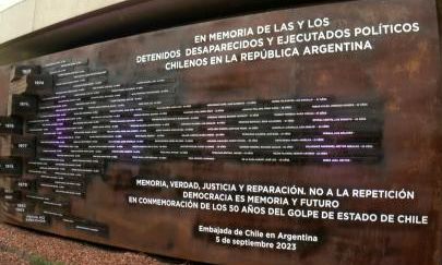 Momorial Embajada Chile