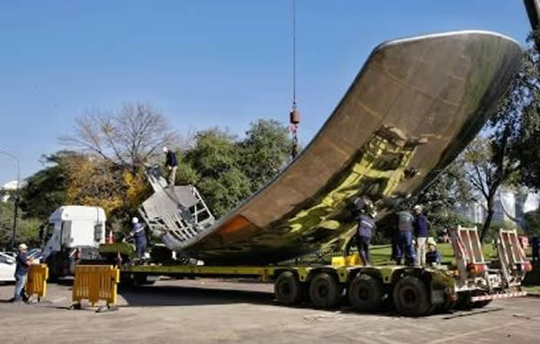 Floralis Generica