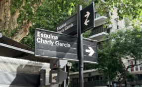 Esquina Charly García