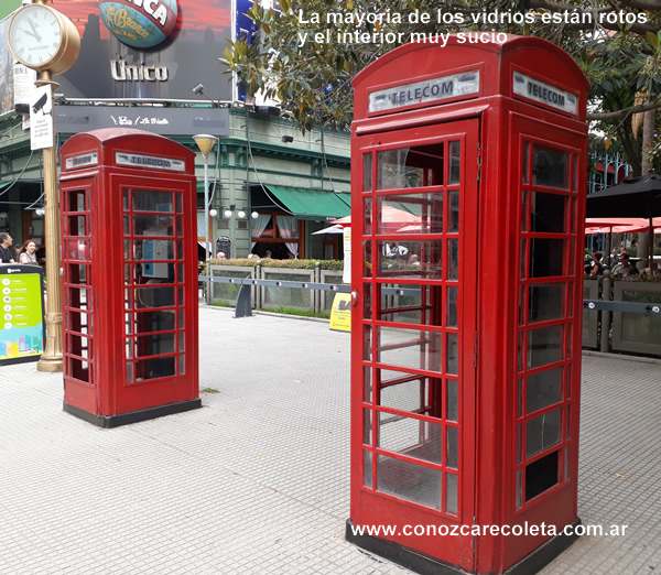 Cabinas telefnicas londinenses en Recoleta