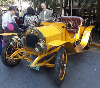 Auto antiguo