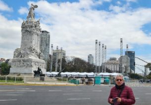 Monumento a los españoles